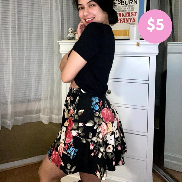 Forever 21 Skater Skirt - Picture 1 of 4